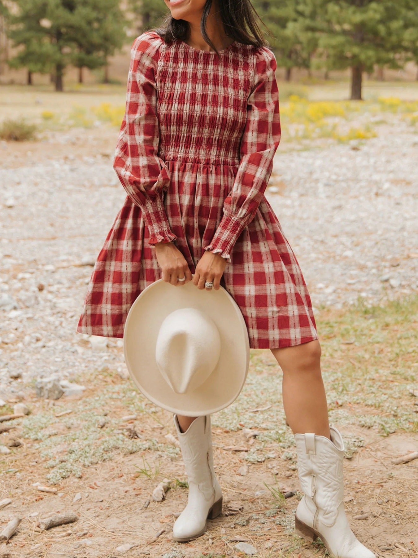 Thoughtful pieces for women who want ease without looking forgettable.